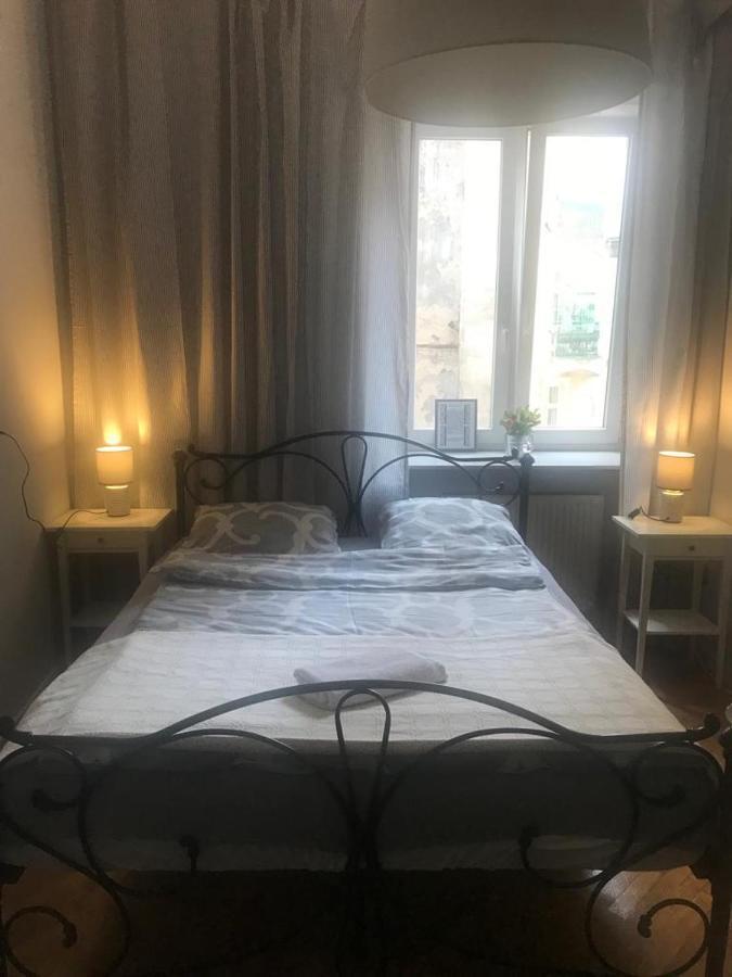 Apartamento Warszawa, Centrum, Wiejska 15, Kamienica Exterior foto