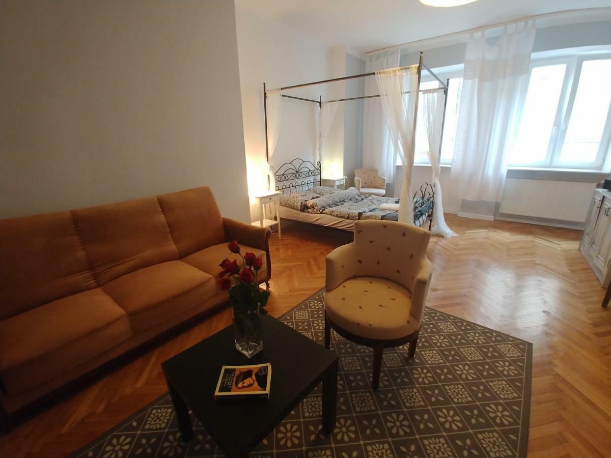 Apartamento Warszawa, Centrum, Wiejska 15, Kamienica Exterior foto